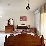 Estia Vasilis Manoli Айя-Напа