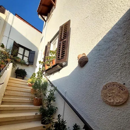 Apartment Estia Vasilis Manoli *