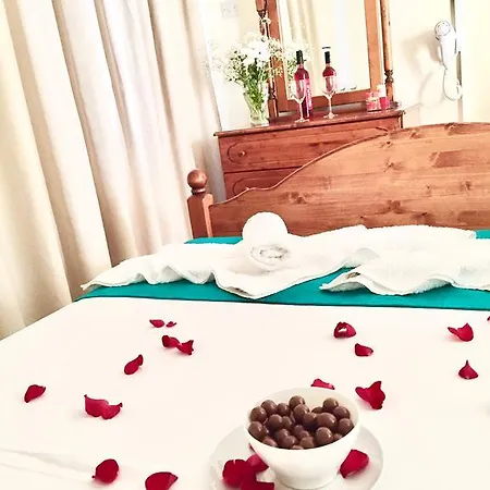 Estia Vasilis Manoli