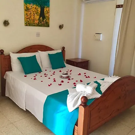 Estia Vasilis Manoli