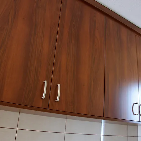 Estia Vasilis Manoli *