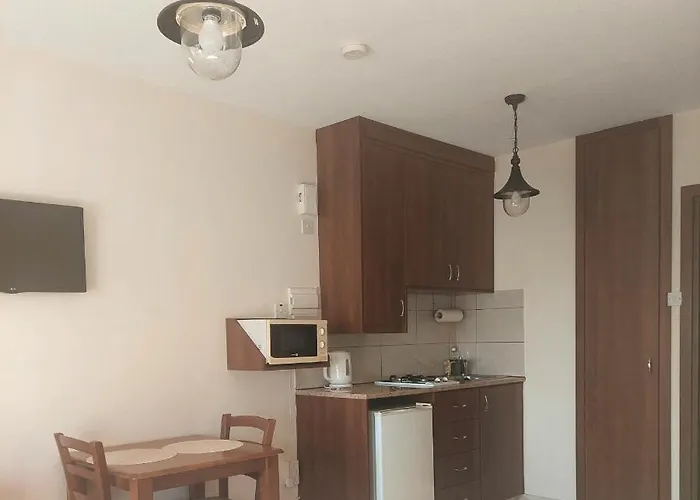 Estia Vasilis Manoli