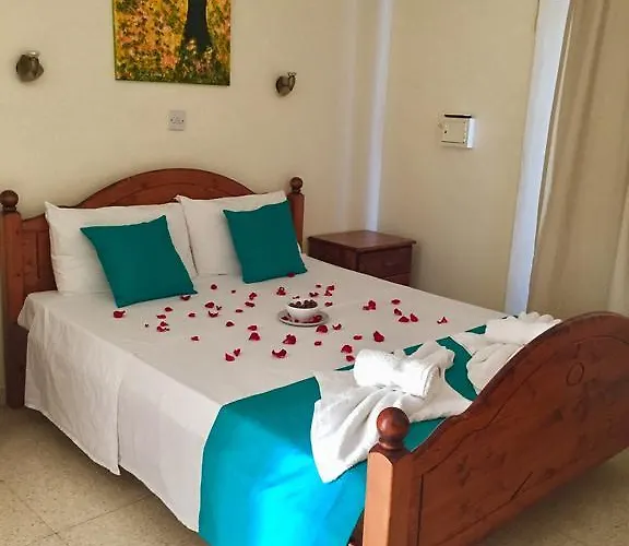 Estia Vasilis Manoli